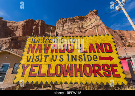 Chief Yellowhorse Trading Post auf dem Strip von Handelsposten und Souvenirläden in Lupton entlang der historischen Route 66, Arizona, USA [kein Eigentum relea Stockfoto