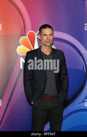 Warren Christie in der Ankunftshalle für NBC mitten in der Saison drücken Sie Quark, NBC Universal Studios, Universal City, CA Februar 20, 2019. Foto von: Priscilla Grant/Everett Collection Stockfoto