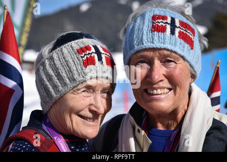 Seefeld, Österreich. Februar 2019. Ältere norwegische Skifans bei den Sprintveranstaltungen bei den nordischen Skiweltmeisterschaften 2019. Kredit: John Lazenby/Alamy Live News Stockfoto