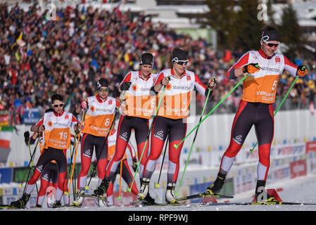 Seefeld, Österreich. 21 Feb, 2019. Vorläufer verlassen die Ski Stadium vor dem Freestyle sprint Wettbewerb 2019 Nordische Ski-WM. Quelle: John lazenby/Alamy leben Nachrichten Stockfoto