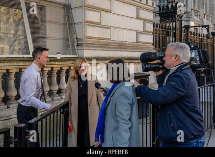 London, Großbritannien. . 21 Feb, 2019. Justine Greening verlassen Zahl 10 Credit: Marc Wainwright Fotografie/Alamy leben Nachrichten Stockfoto