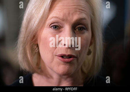 United States sen Kirsten Gillibrand, ein Demokrat aus New York, besucht die Ann Richards Schule für junge Frauen Führer in Austin während eines Fund-raising Schwingen durch Texas. Gillibrand, 52, hat ihr Angebot für die demokratische Präsidentschaftskandidatur 2020 letzten Monat. Stockfoto