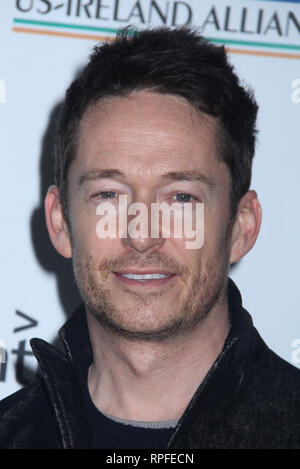 Santa Monica, Kalifornien, USA. 21. Februar, 2019. Simon Quarterman 02/21/2019 der 14. jährlichen Oscar Wilde Auszeichnungen bei Bad Robot in Santa Monica, CA Foto von Hiro Katoh/HollywoodNewsWire.co Credit statt: Hollywood News Wire Inc./Alamy leben Nachrichten Stockfoto