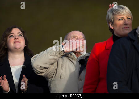 Sheffield, South Yorkshire, UK. 22 Feb, 2019. Tony Foulds Wellen und Risse während der Mi Amigo Flypast an endcliffe Park, Foto Credit: Richard Holmes/Alamy leben Nachrichten Stockfoto