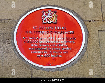 St Peters Felder, die peterloo Massaker, rote Plakette, Peter Street, Manchester, North West England, Großbritannien Stockfoto