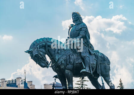 Der Matthias Corvinus Denkmal von János Fadrusz in Cluj-Napoca, Rumänien. Stockfoto