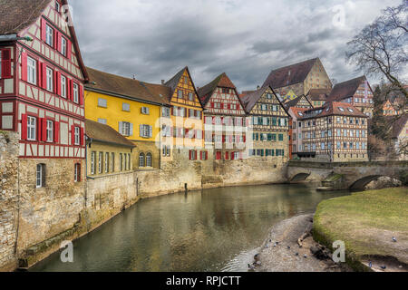 Schwäbisch Hall, Deutschland - 19. Februar 2019: Die Straßen von Schwäbisch Hall, Baden Württemberg ist ein Staat im Südwesten Deutschlands Stockfoto