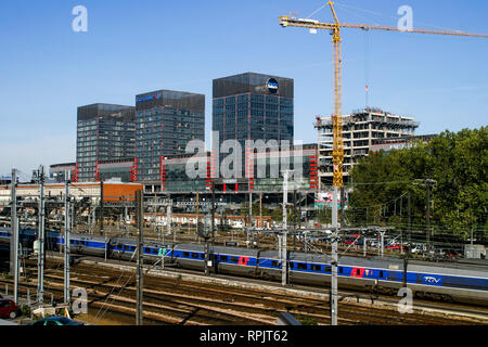 TGV in Euralille Bahnhof, Lille, Nord, Frankreich Stockfoto