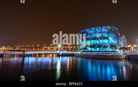 Seoul, Südkorea - 16.September 2016. Sevit Sebitseom (einige) bei Nacht beleuchtet auf künstliche schwimmende Inseln in Seoul, Südkorea. Stockfoto