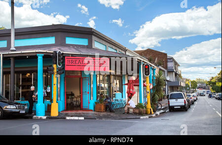 Johannesburg, Südafrika, 19. Oktober 2018: Blick vom Cafe im modischen Viertel. Stockfoto