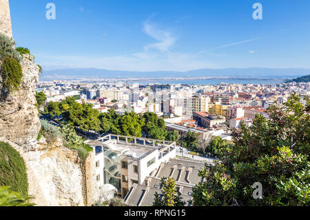 Panoramablick von der Altstadt von Cagliari, der Hauptstadt von Sardinien, Italien Stockfoto