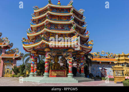 Chinesischer Tempel, buddhistische Heiligtum in Chon Buri Stockfoto