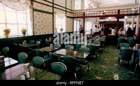 Oktober 20, 2012, Davenport, Iowa, USA - Der Präsident Riverboat Casino. Foto Freitag, August 20, 1993. (Bild: © Viererkabel-stadt setzt Zeit Archiv/Viererkabel - Zeiten über ZUMA Draht) Stockfoto