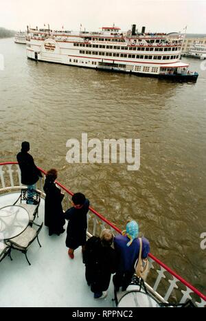 Oktober 20, 2012, Davenport, Iowa, USA - Der Präsident Riverboat Casino. Foto Mittwoch, 1. April 1992. (Bild: © Viererkabel-stadt setzt Zeit Archiv/Viererkabel - Zeiten über ZUMA Draht) Stockfoto