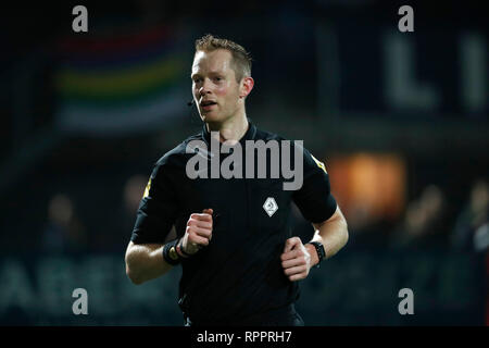 LEEUWARDEN, 22-02-2019, cambuur Stadion, Saison 2018 - 2019, Keukenkampioen divisie, Schiedsrichter Christian Mulder während des Spiels SC Cambuur - FC Dordrecht Stockfoto