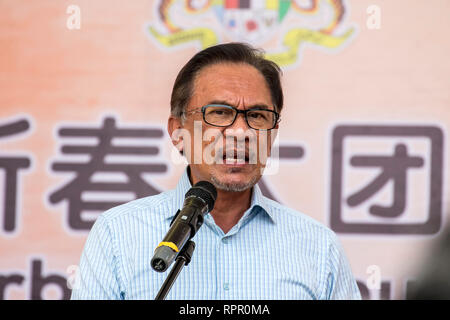 Kuala Lumpur, Malaysia. 23 Feb, 2019. Special guest Dato Seri Anwar Ibrahim ein Chinesisches Neues Jahr open house Feier am glücklichen Garten, Bangsar in Kuala Lumpur, Malaysia teilnehmen. Credit: Danny Chan/Alamy Leben Nachrichten. Stockfoto