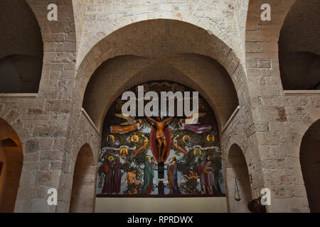 ALBEROBELLO, Italien - 11. Februar 2019. Innenraum der Kirche von einzigartigen Trulli von Alberobello, Apulien, Italien Stockfoto