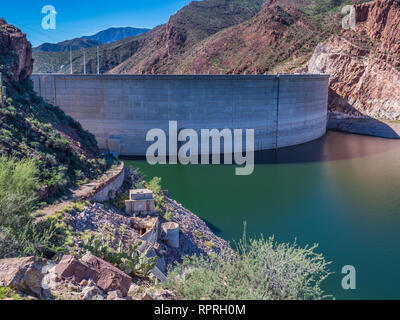 Theodore Roosevelt Dam, Arizona Highway 88, Apache Trail, Arizona. Stockfoto