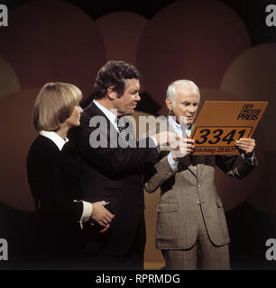 DER GROSSE PREIS BEATE HOPF, WIM THOELKE, LORIOT (VICCO von BÜLOW), Sendung vom 15.11.1977 Stockfoto