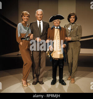 DER GROSSE PREIS MARIANNE PRILL, Sieger THEODERICH HERDT, Glückspostbote WALTER SPARBIER (SPAHRBIER), SILVIA BRETSCHNEIDER, Sendung vom 18.9.1980 Stockfoto