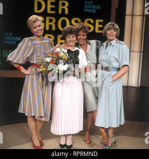 DER GROSSE PREIS/MARIANNE PRILL, Siegerin HELGA REIß, SILVIA BRETSCHNEIDER, BEATE HOPF, Sendung vom 11.7.1985 eM Stockfoto