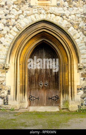 Der hl. Johannes der Täufer Kirche, West Street, Erith, Kent Stockfoto