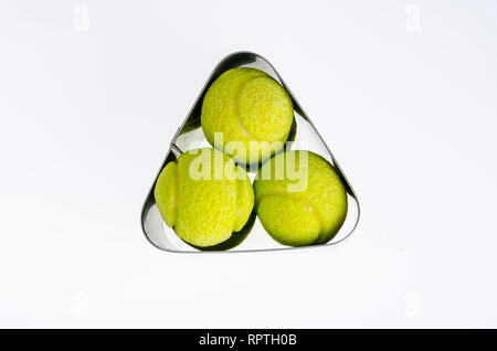 Bonbons Kaugummi Kugeln in Form von Tennisbällen. Studio Foto Stockfoto