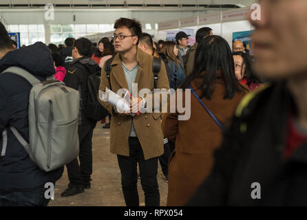 Arbeitsuchende an einem Job Messe in Peking, China. 23-Feb-2019 Stockfoto