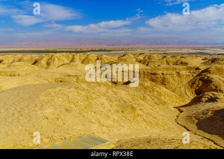 Landschaft von lissan Marl Felsen und die edom Berge, entlang der Arava Frieden Straße, im Süden Israels Stockfoto