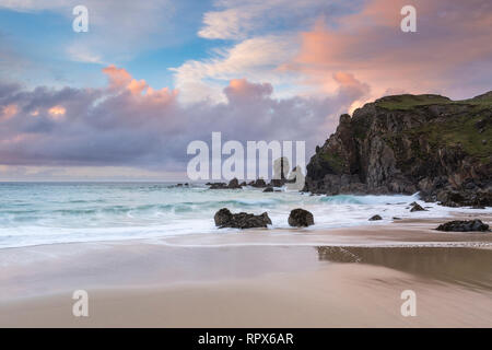 Dalmore Strand bei Sonnenuntergang. Insel Lewis, Äußere Hebriden, Schottland Stockfoto