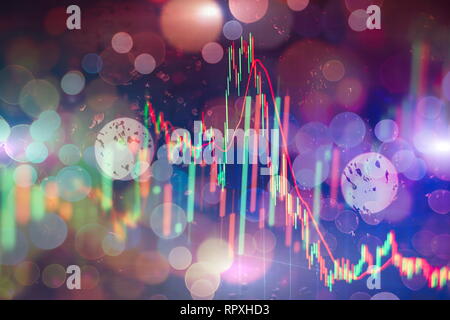 Forex leuchtende Grafiken in verschiedenen Farben übersicht Finanzmarkt Situation auf abstrakte digitale Hintergrund. Stockfoto