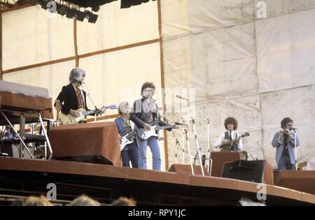 BOB Dylan Bob Dylan mit Band bei einem Konzert in den 1980er Jahren. Eda/Überschrift: Bob Dylan Stockfoto