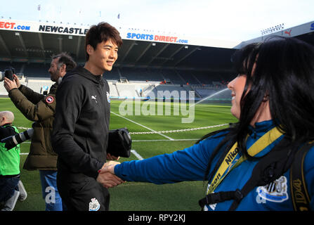 Newcastle United Ki Sung-yueng Anreise vor der Premier League Match im St James' Park, Newcastle. Stockfoto