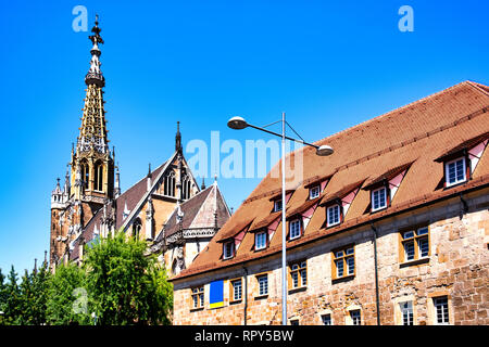 Blick auf die Kirche von Unserer Lieben Frau (Frauenkirche) in Esslingen am Neckar Stockfoto