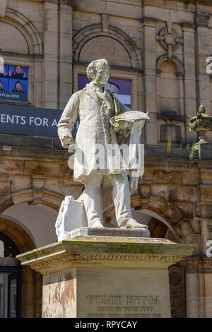 Statue von William Etty vor New York Art Gallery in der Stadt York, UK. Stockfoto