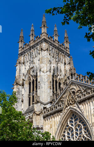 York Minster (ehemals Kathedrale und Metropolitical Kirche St. Peter in New York), Stadt York, UK. Stockfoto