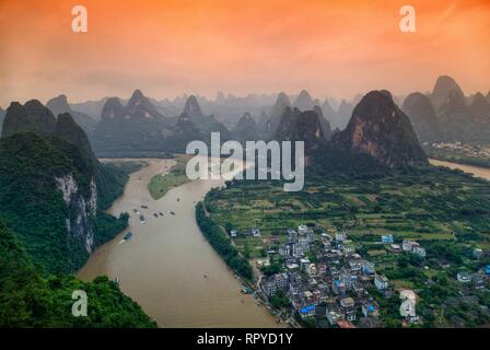 Li Fluss und Karst Felsen, Xingping, Guangxi Provinz, China Stockfoto