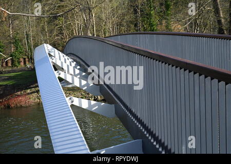 Neue Brücke über die Insel Raymill Maindenhead Stockfoto