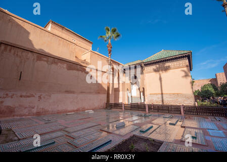 Im Innenraum den Saadischen Gräbern. Diese gräber sind Gräber von Saadi Dynasty Mitglieder. Top Wahrzeichen und Sehenswürdigkeiten in Marrakesch, Marokko Stockfoto