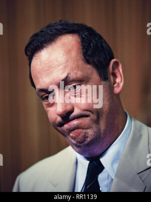 Senator Bill Bradley in einem gemeinsamen Haus Senat Anhörung zur Steuerreform im Juli 1986. Foto von Dennis Brack Stockfoto