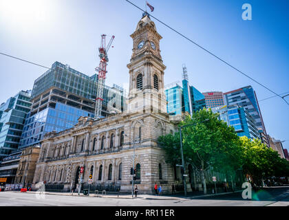 Zum 30. Dezember 2018, Adelaide South Australia: Street View der ehemaligen General Post Office Aufbau einer kolonialen Erbe Gebäude am Victoria Square Stockfoto