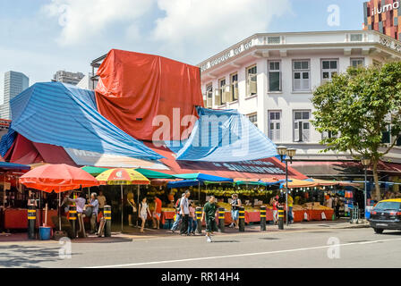 Bugis Markt, eine touristische Attraktion in der Nähe von Bugis MRT Station, Singapur Stockfoto