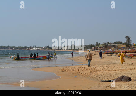 Ngaparou, eine kleine Küstengemeinde in der Petite Cote von Senegal Stockfoto