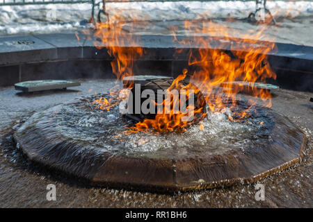 Centennial Flamme vor dem Parlamentsgebäude von Kanada in Ottawa, Nordamerika Stockfoto