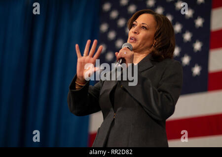 Ankeny, Iowa, USA. 23. Februar, 2019. Der US-Senator Kamala Harris spricht während einer Rathaus Kampagne Fall an die FFA Enrichment Center auf dem Campus der Des Moines Area Community College (DMACC) in Ankeny, Iowa, USA. Sen Harris, einen demokratischen Präsidentschaftskandidaten für die Wahlen 2020, wirbt in Iowa vor der ersten-in-der-Nation caucuses. J. Alex Cooney/Alamy leben Nachrichten Stockfoto