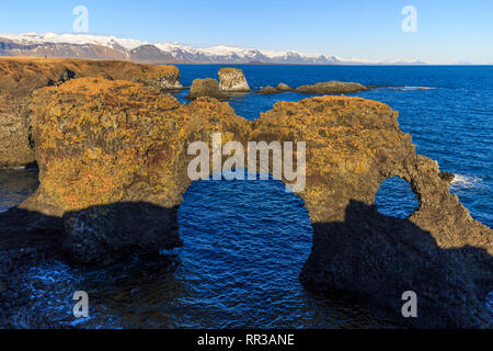 Gatklettur natürlichen Steinbogen, Halbinsel Snaefellsnes, Western Island, Island, Europa Stockfoto