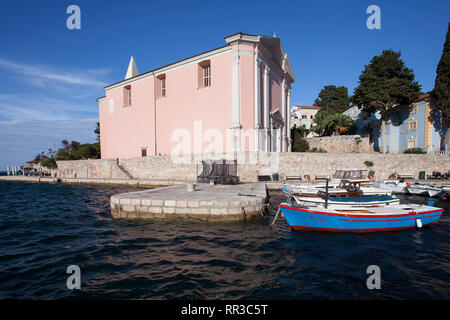 Blick auf die Hafeneinfahrt von Veli Losinj, Insel Cres, Kroatien, Kvarner Bucht, Adria, Kroatien Stockfoto