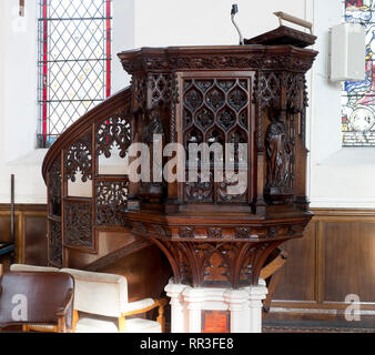 Die hölzerne Kanzel, St. Peter's Kirche, Stafford Street, Wolverhampton, West Midlands, England, Großbritannien Stockfoto