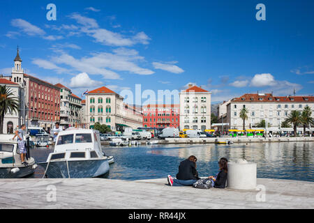 Stadt Split in Kroatien, Meer Bay Waterfront, Dalmatien region Stockfoto