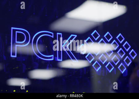 St. Petersburg, Russland - 18. Februar 2019: Logo des RSC Firma auf dem supercomputer Kabinett im Supercomputer Center Peter des Großen Saint-Pete Stockfoto